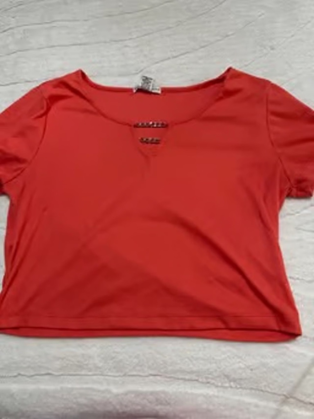 SIZE LARGE RED CHAIN TOP LOT5777